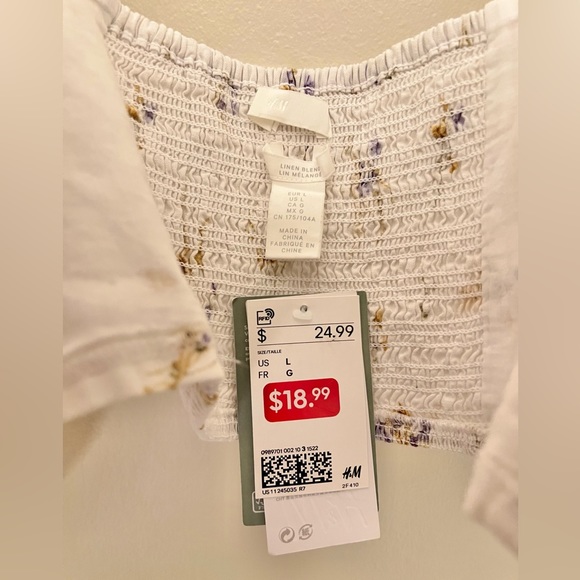 SOLD - H&M Floral Crop Top - Picture 3 of 4